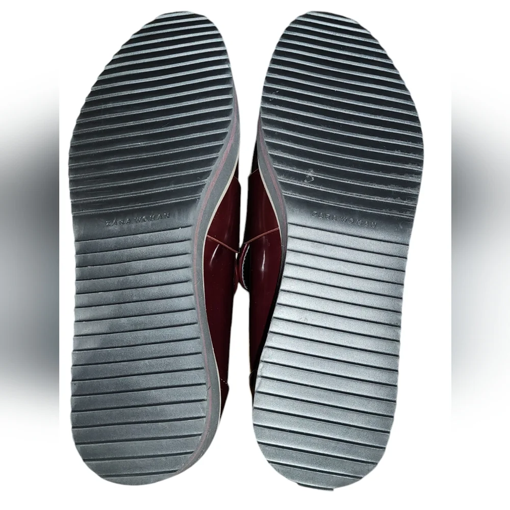 Zara NWOT Women's Burgandy platforms Size 7.5/8